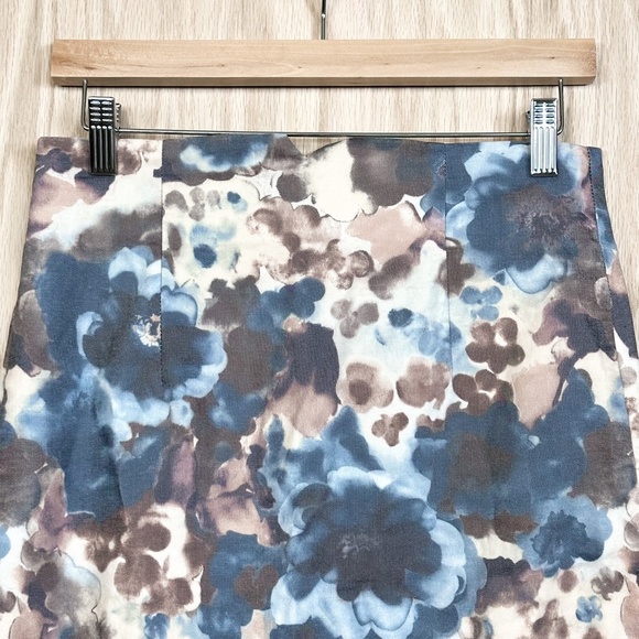 TOV Watercolor Floral Pencil Skirt Sz 40 - Picture 2 of 7
